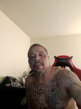 yellowwetfox online show from March 2026 03:45:01 PM