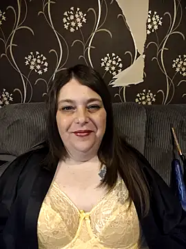 Snapshot of HouseWifeWhore_Milf chatting on May 2026 09:34:02 PM HouseWifeWhore Milf online show from May 2026 09:34:02 PM