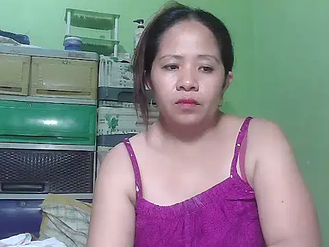 sweetlady pinay online show from April 2026 10:01:01 PM