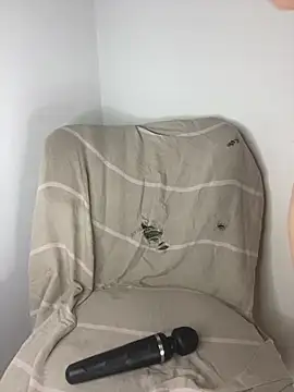 bonbonitaa online show from October 2025 08:31:02 PM