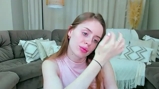Snapshot of _Sweet__Cherry_ chatting on June 2026 04:22:01 AM Sweet Cherry online show from June 2026 04:22:01 AM