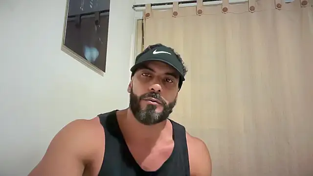 Snapshot of romeolovedark chatting on April 2026 05:03:01 AM romeolovedark online show from April 2026 05:03:01 AM