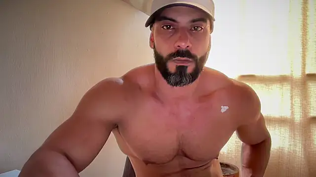 Snapshot of romeolovedark chatting on May 2026 02:01:02 PM romeolovedark online show from May 2026 02:01:02 PM