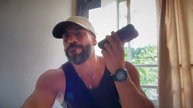 Snapshot of romeolovedark chatting on May 2026 07:26:02 PM romeolovedark online show from May 2026 07:26:02 PM