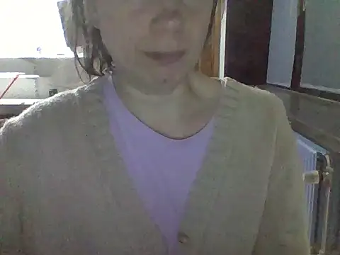 Snapshot of Moi_Lina chatting on November 2025 01:25:02 AM Moi Lina online show from November 2025 01:25:02 AM