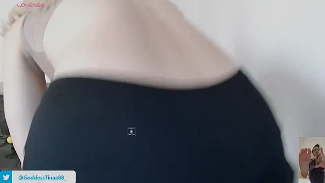 Goddess Tina online show from April 2026 03:28:01 PM