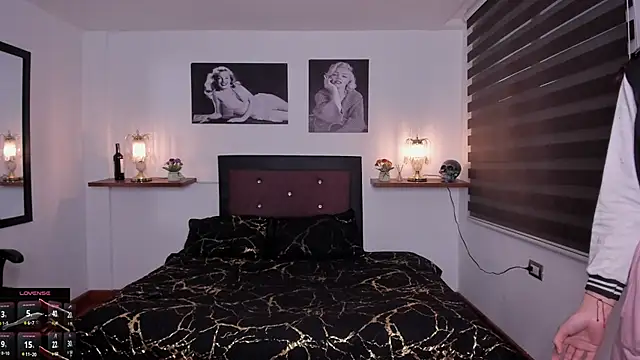 Mariana Joness online show from October 2025 01:58:02 AM