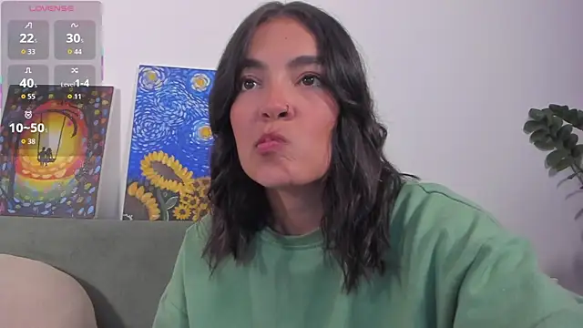 TIFFANYRUSSO online show from April 2026 05:45:02 AM