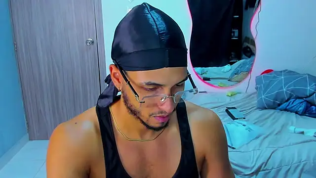 Kris Khalifa69 online show from December 2025 11:12:02 PM