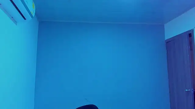 Kris Khalifa69 online show from February 2026 05:27:02 PM