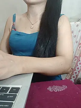 Snapshot of Chanchal--Navya chatting on July 2026 06:18:01 PM Chanchal--Navya online show from July 2026 06:18:01 PM