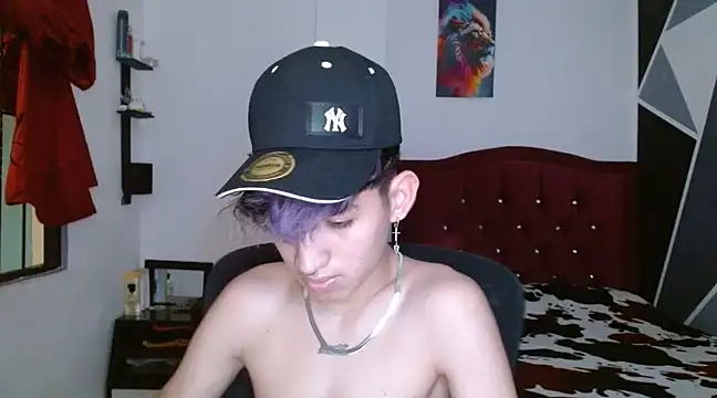 littlextreme online show from December 2024 06:15:01 AM