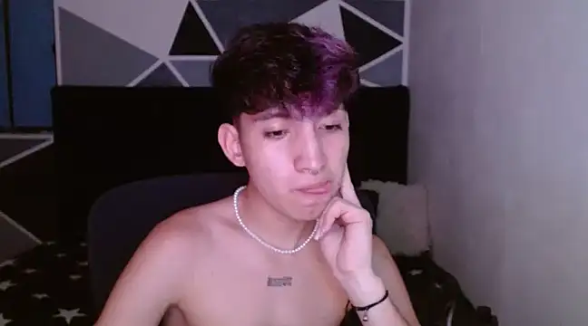 littlextreme online show from December 2024 01:06:01 AM