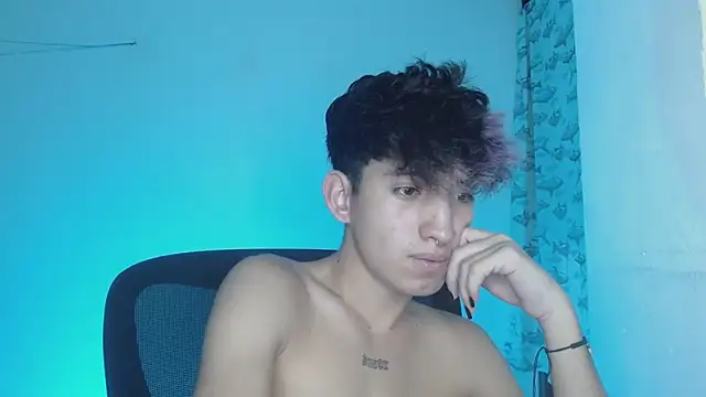 littlextreme online show from February 2025 05:30:02 AM