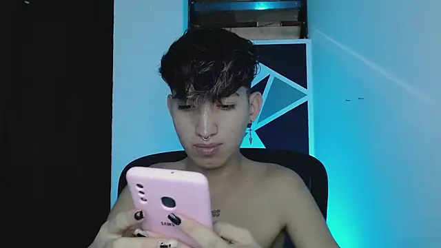 littlextreme online show from March 2025 01:31:02 AM