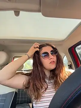 DaisyVibesss online show from May 2026 07:46:02 AM