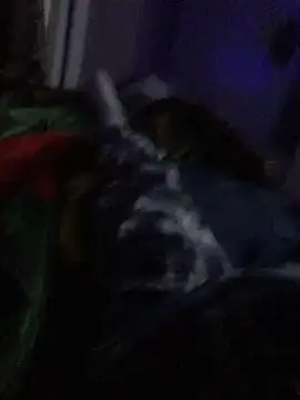 Snapshot of Hugetings chatting on December 2024 03:17:01 PM Hugetings online show from December 2024 03:17:01 PM