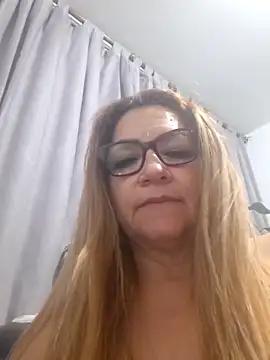 gisela27 online show from May 2026 03:26:01 AM