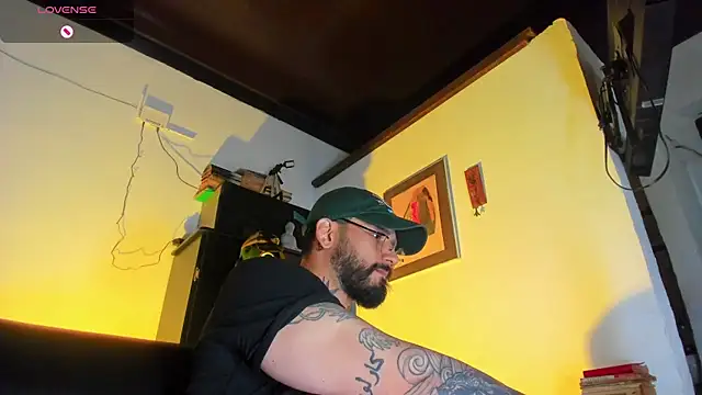 CamiloGray  online show from October 2025 02:49:01 PM