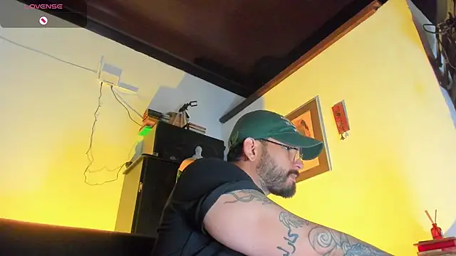 CamiloGray  online show from November 2025 01:20:01 PM