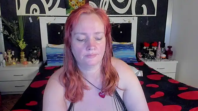 Snapshot of SinFulTitsDD chatting on February 2025 10:01:01 PM SinFulTitsDD online show from February 2025 10:01:01 PM