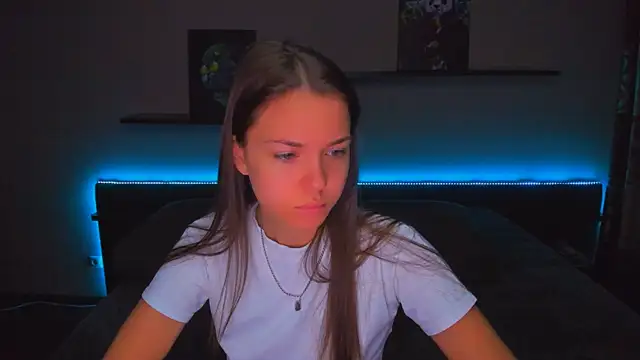 AlexaBarkley online show from October 2025 12:19:01 AM