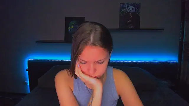 AlexaBarkley online show from February 2026 12:28:01 AM