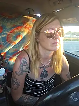 SheIsSomething online show from January 2026 12:26:02 AM