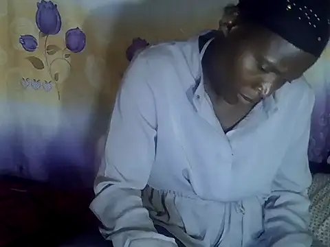 Snapshot of cute-shamza chatting on April 2026 04:32:01 AM cute-shamza online show from April 2026 04:32:01 AM