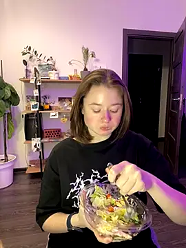 sweetest pie online show from December 2024 06:17:01 PM