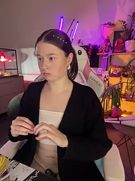 sweetest pie online show from December 2025 03:40:02 PM