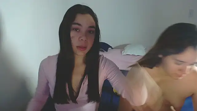 Snapshot of Gretten_wright chatting on November 2025 07:35:01 PM Gretten wright online show from November 2025 07:35:01 PM