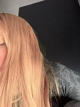  Danna online show from January 2026 11:02:02 AM