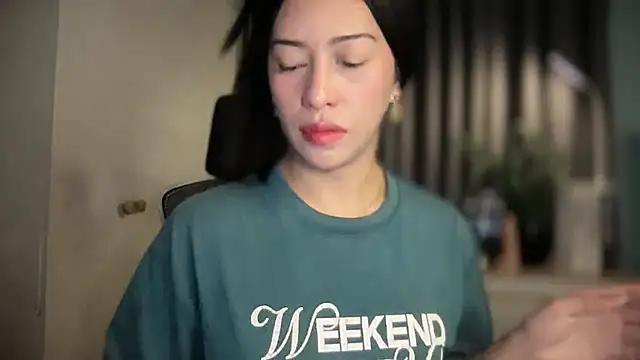 Snapshot of Jasmine_Elcock chatting on April 2026 02:40:02 PM Jasmine Elcock online show from April 2026 02:40:02 PM