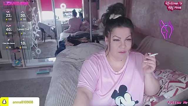 femme fatale1 online show from February 2026 07:01:01 AM