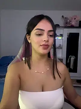 anniehart online show from November 2025 02:10:02 AM