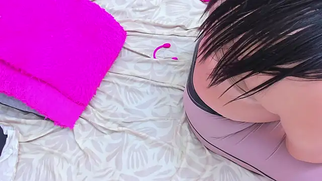 Snapshot of MiaCelestte chatting on February 2025 11:26:02 PM MiaCelestte online show from February 2025 11:26:02 PM