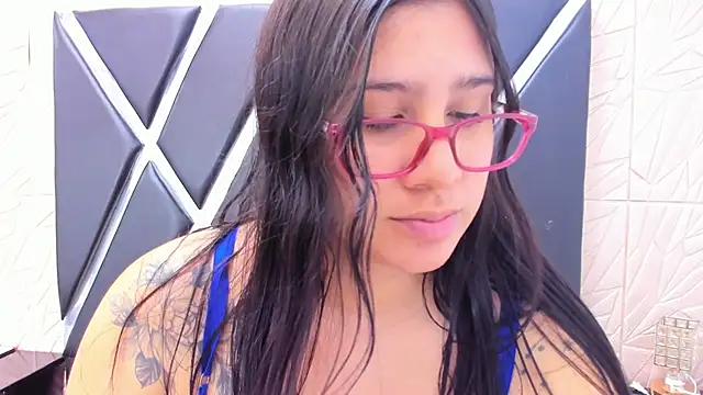 Snapshot of MiaCelestte chatting on March 2025 10:10:02 PM MiaCelestte online show from March 2025 10:10:02 PM