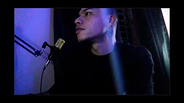 Snapshot of BestMasterForYou chatting on September 2025 03:55:02 AM BestMasterForYou online show from September 2025 03:55:02 AM