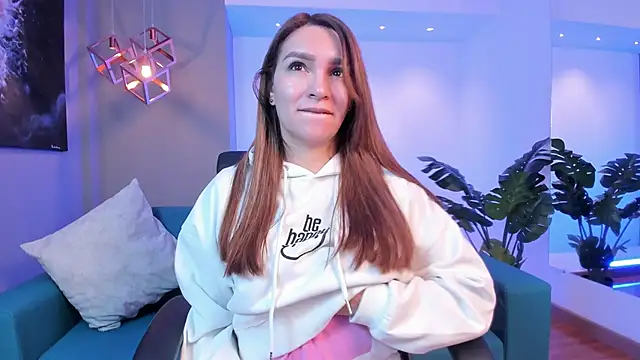 miataylorr1 online show from November 2025 11:42:01 AM