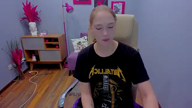  fiona Love online show from November 2025 08:29:01 PM