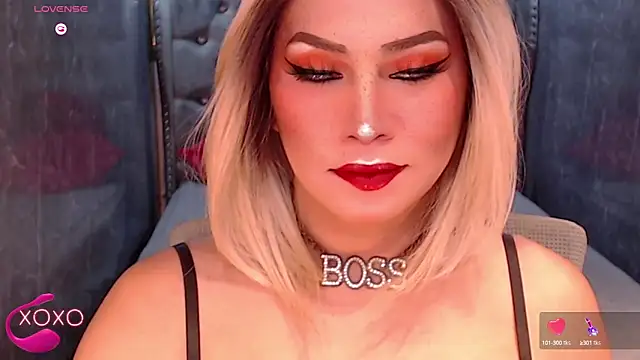 Snapshot of QUEEN_GIAMOORE69 chatting on October 2025 08:16:02 PM QUEEN GIAMOORE69 online show from October 2025 08:16:02 PM