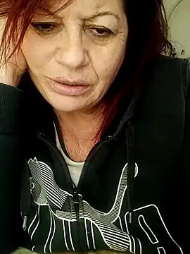 Snapshot of CALDA-AKIRA chatting on October 2025 08:32:01 AM CALDA-AKIRA online show from October 2025 08:32:01 AM