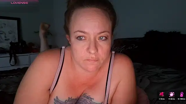 julimonroe online show from February 2026 03:23:02 AM