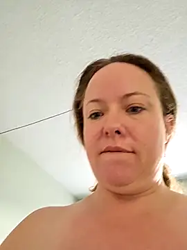 julimonroe online show from February 2026 03:05:02 PM