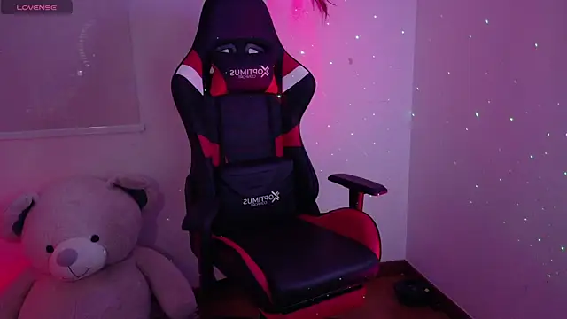 Lia Tinez online show from November 2025 11:59:02 PM