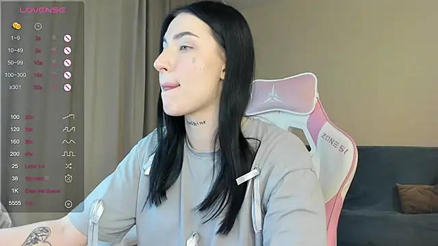 JenniferQueen11 online show from January 2025 05:54:01 PM