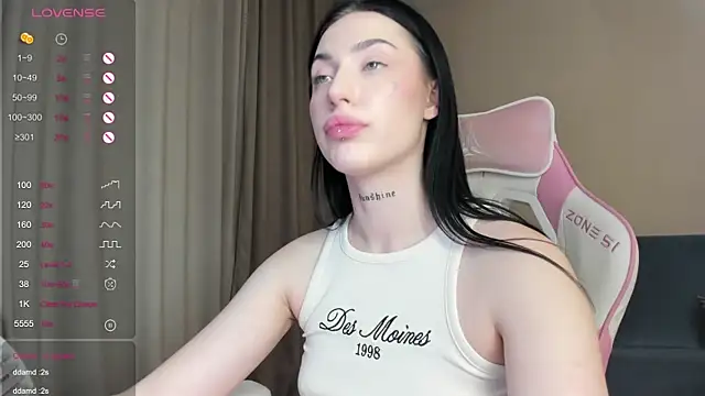 JenniferQueen11 online show from January 2025 12:02:02 PM