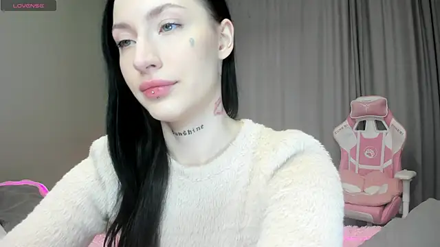 JenniferQueen11 online show from October 2025 09:18:02 AM