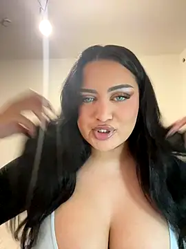 Snapshot of EmiliaPetrova chatting on October 2025 11:17:02 PM EmiliaPetrova online show from October 2025 11:17:02 PM